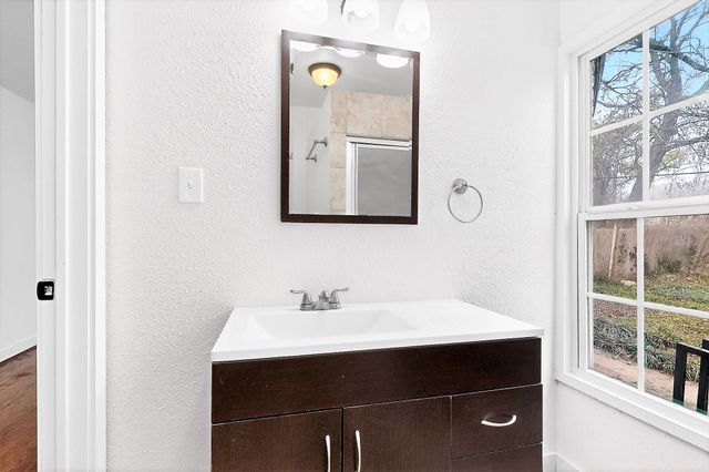 1816 Ellington Drive, Fort Worth, TX 76112