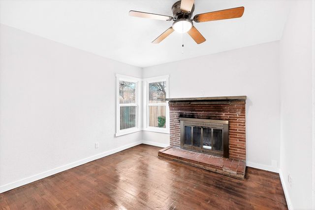 1816 Ellington Drive, Fort Worth, TX 76112