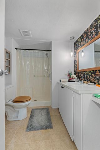 1055 N 5th Street 152, Jacksonville, OR 97530