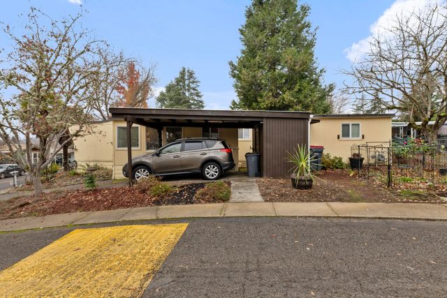 1055 N 5th Street 152, Jacksonville, OR 97530