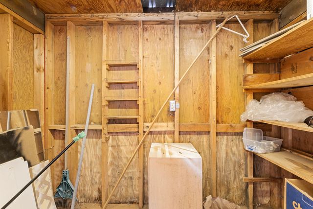 1055 N 5th Street 152, Jacksonville, OR 97530