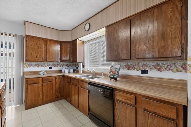 718 E Pueblo, Espanola, NM 87532