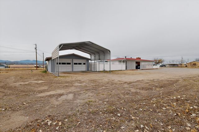 718 E Pueblo, Espanola, NM 87532