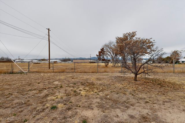 718 E Pueblo, Espanola, NM 87532