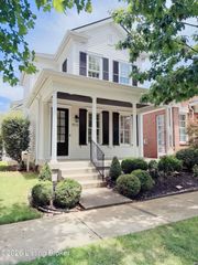 9513 Indian Pipe Ln, Prospect, KY 40059