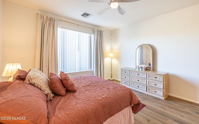 1942 W Amblemorn Drive, Green Valley, AZ 85622