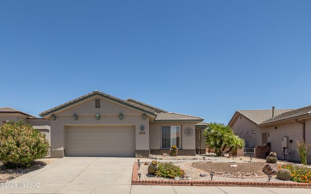 1942 W Amblemorn Drive, Green Valley, AZ 85622