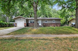 2435 East Catalpa Street, Springfield, MO 65804