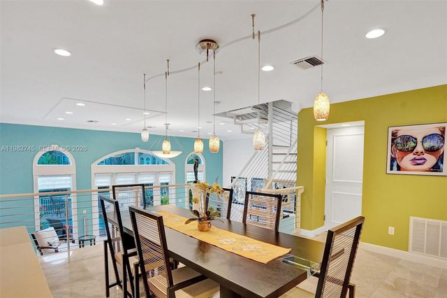 3942 NE 171st St 4A, North Miami Beach, FL 33160