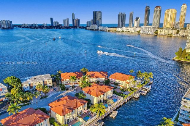 3942 NE 171st St 4A, North Miami Beach, FL 33160