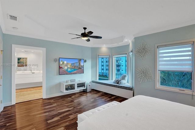 3942 NE 171st St 4A, North Miami Beach, FL 33160