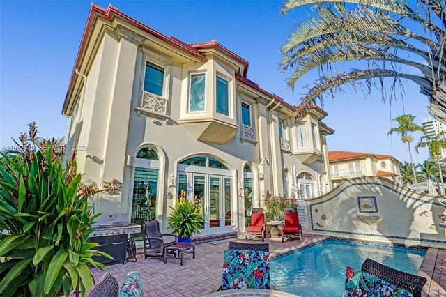 3942 NE 171st St 4A, North Miami Beach, FL 33160