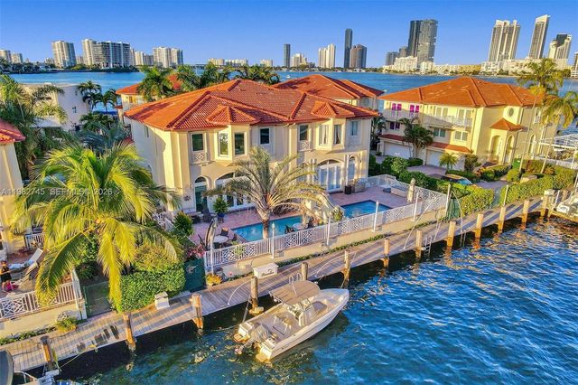 3942 NE 171st St 4A, North Miami Beach, FL 33160