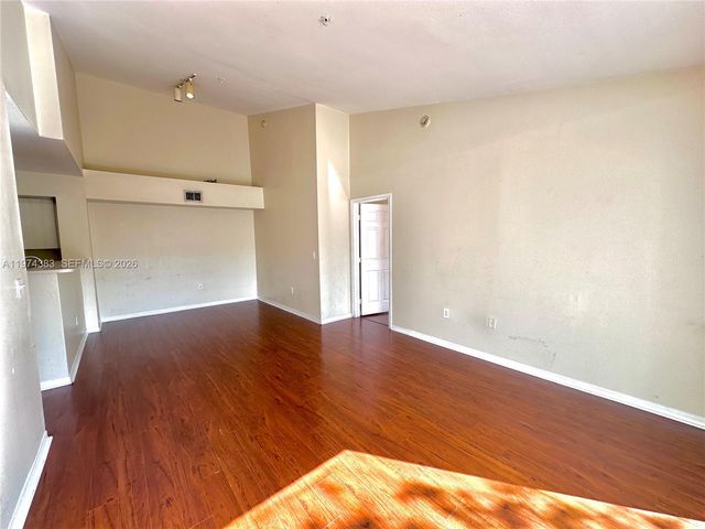 11185 SW 6th Street 303, Pembroke Pines, FL 33025