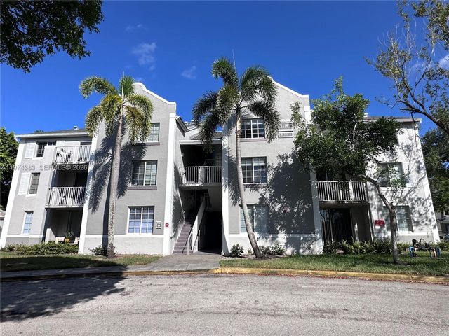 11185 SW 6th Street 303, Pembroke Pines, FL 33025