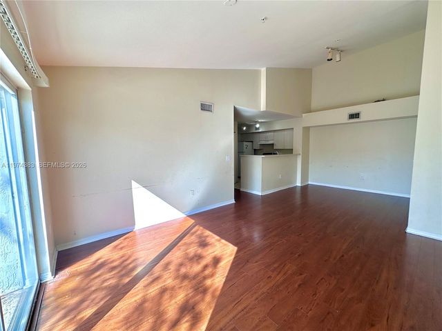 11185 SW 6th Street 303, Pembroke Pines, FL 33025