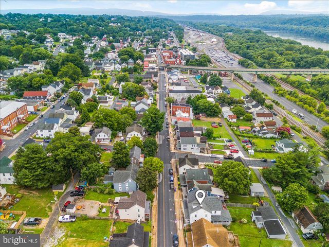 412 W POTOMAC ST, Brunswick, MD 21716