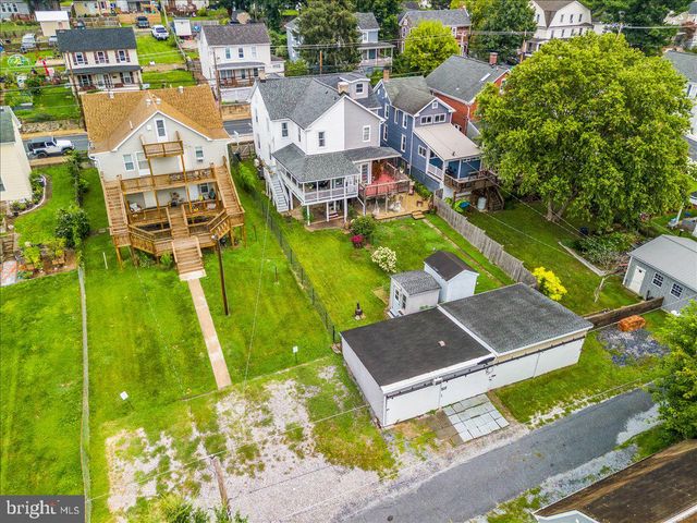 412 W POTOMAC ST, Brunswick, MD 21716