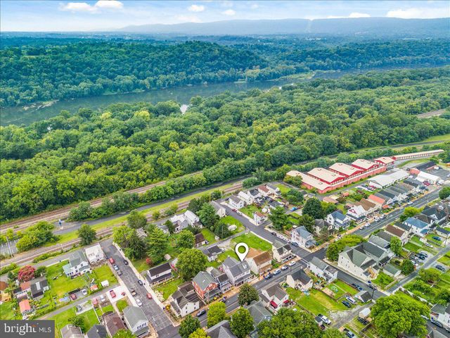 412 W POTOMAC ST, Brunswick, MD 21716