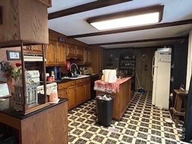 40 Robinson Holler Drive, Marion, NC 28752