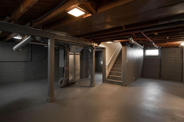 5247 Dupont Avenue N, Minneapolis, MN 55430