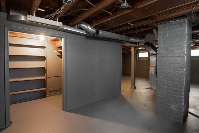 5247 Dupont Avenue N, Minneapolis, MN 55430