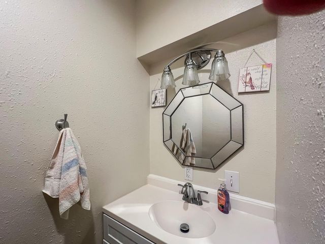 1436 Indian Hill Boulevard, Livingston, TX 77351