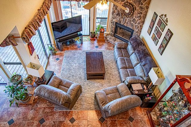 1436 Indian Hill Boulevard, Livingston, TX 77351