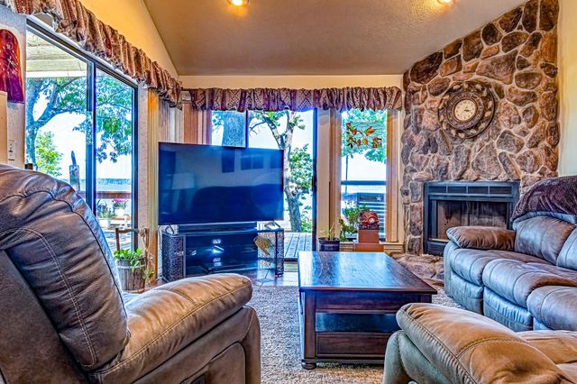 1436 Indian Hill Boulevard, Livingston, TX 77351