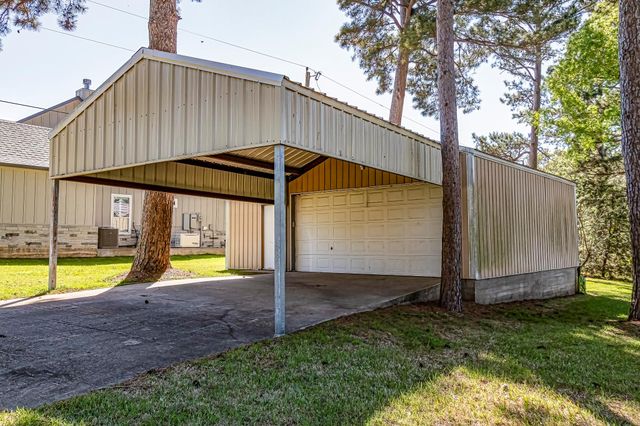 1436 Indian Hill Boulevard, Livingston, TX 77351