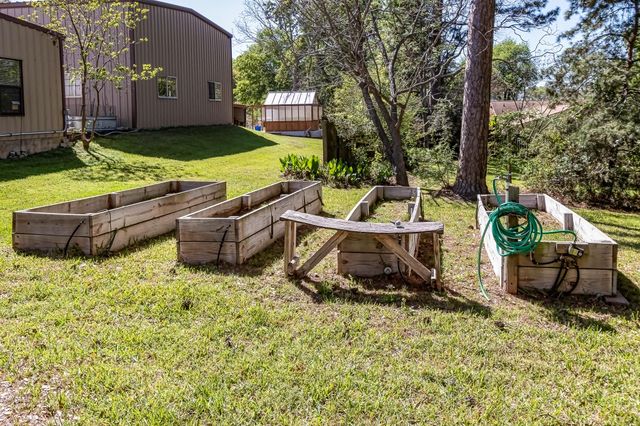 1436 Indian Hill Boulevard, Livingston, TX 77351