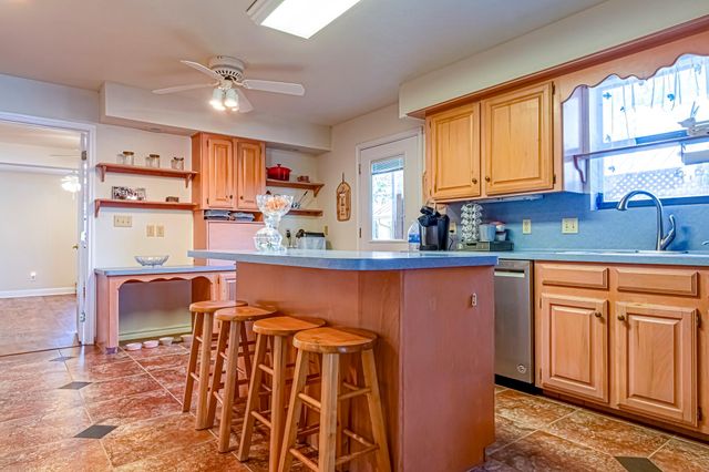 1436 Indian Hill Boulevard, Livingston, TX 77351