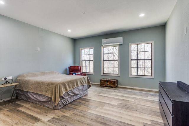 332 Hometown Way, Springtown, TX 76082
