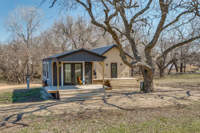 332 Hometown Way, Springtown, TX 76082