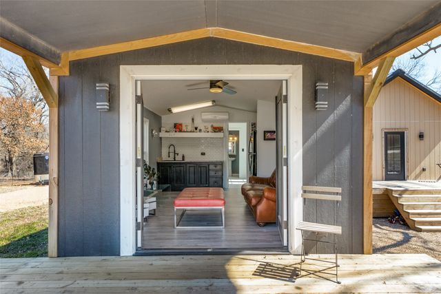 332 Hometown Way, Springtown, TX 76082