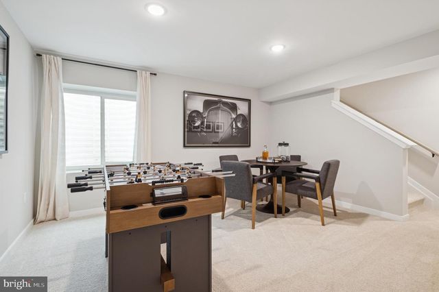 4 SILVERBELL AVE, Berlin, NJ 08009