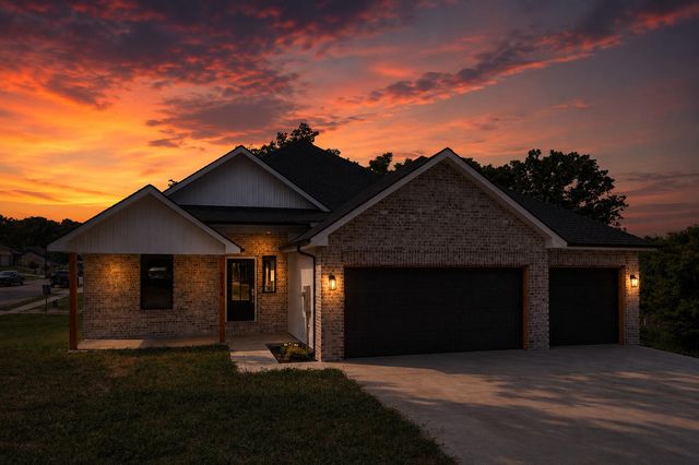 2014 Jay Street, Ozark, MO 65721