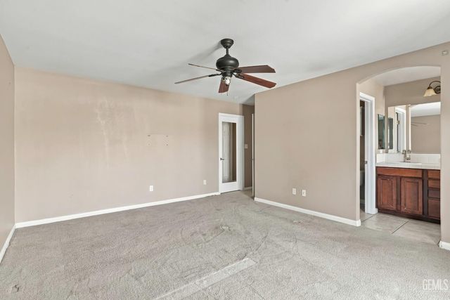 13006 Lake Pueblo Way, Bakersfield, CA 93314