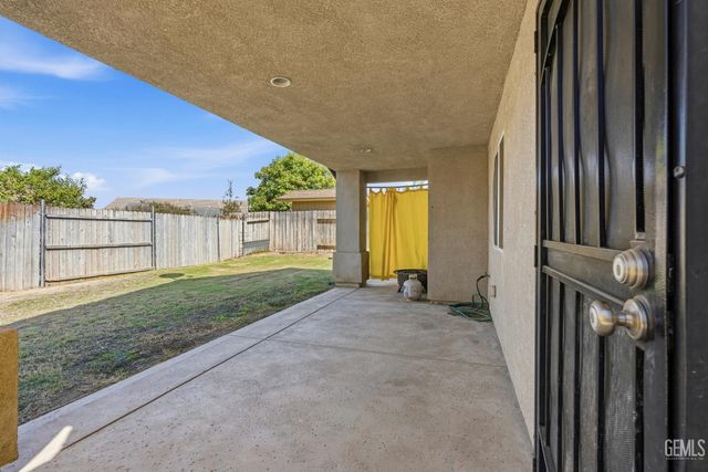 13006 Lake Pueblo Way, Bakersfield, CA 93314