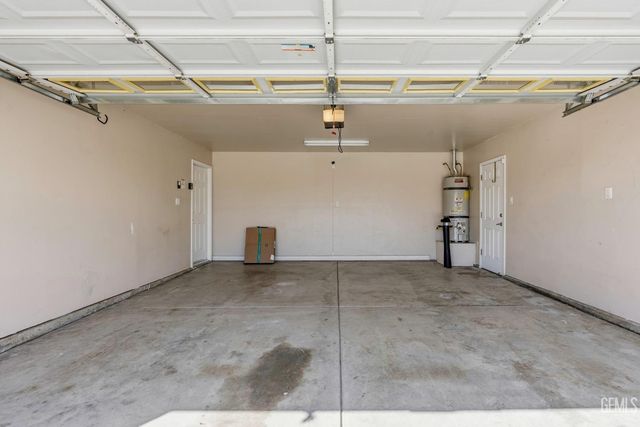 13006 Lake Pueblo Way, Bakersfield, CA 93314