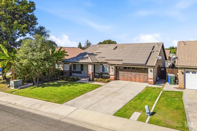 13006 Lake Pueblo Way, Bakersfield, CA 93314