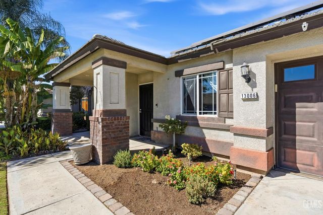 13006 Lake Pueblo Way, Bakersfield, CA 93314