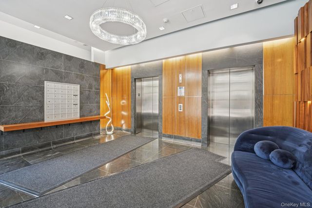25 City Place 4B, White Plains, NY 10601