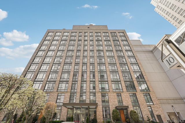 25 City Place 4B, White Plains, NY 10601