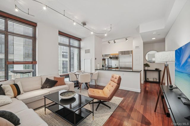 25 City Place 4B, White Plains, NY 10601
