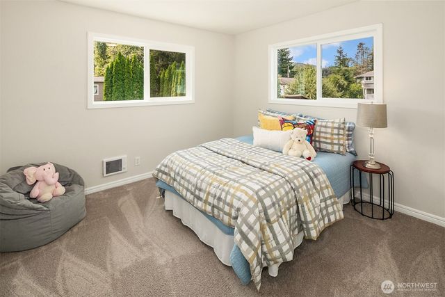 39151 SE Delta Street, Snoqualmie, WA 98065