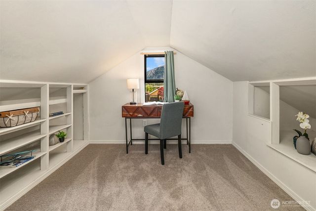 39151 SE Delta Street, Snoqualmie, WA 98065