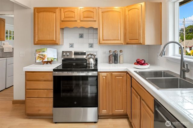 39151 SE Delta Street, Snoqualmie, WA 98065