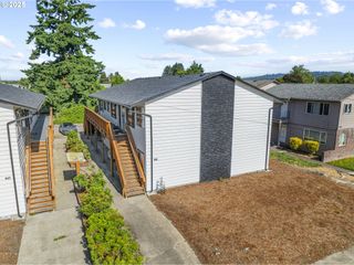 953 7TH Ave, Longview, WA 98632