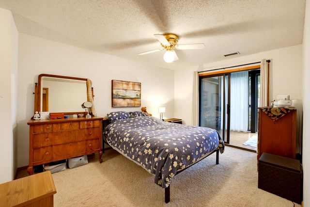 7200 Cahill Road 106, Edina, MN 55439